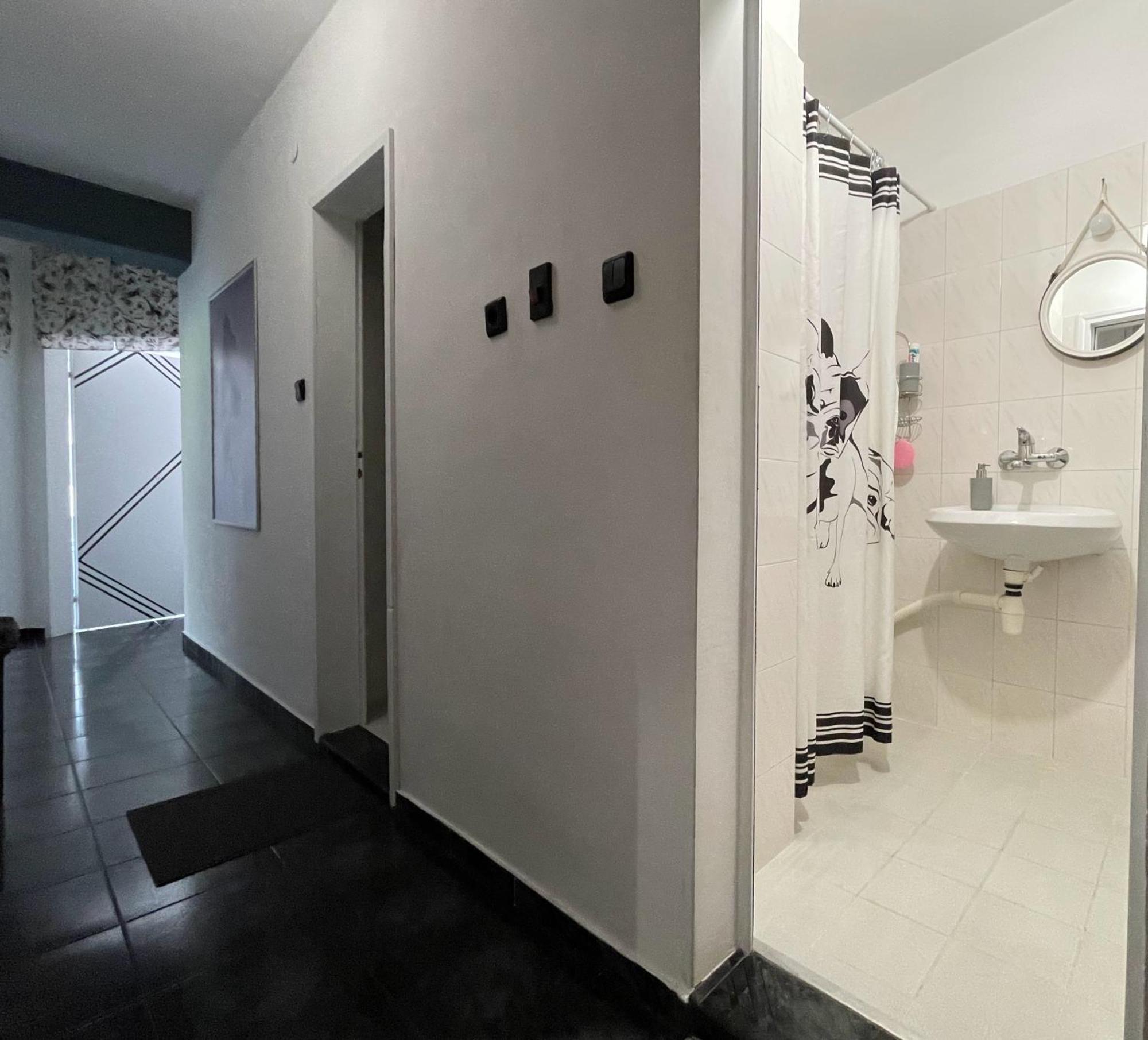 Modern Flat Near Downtown Plovdiv Apartment Exterior photo