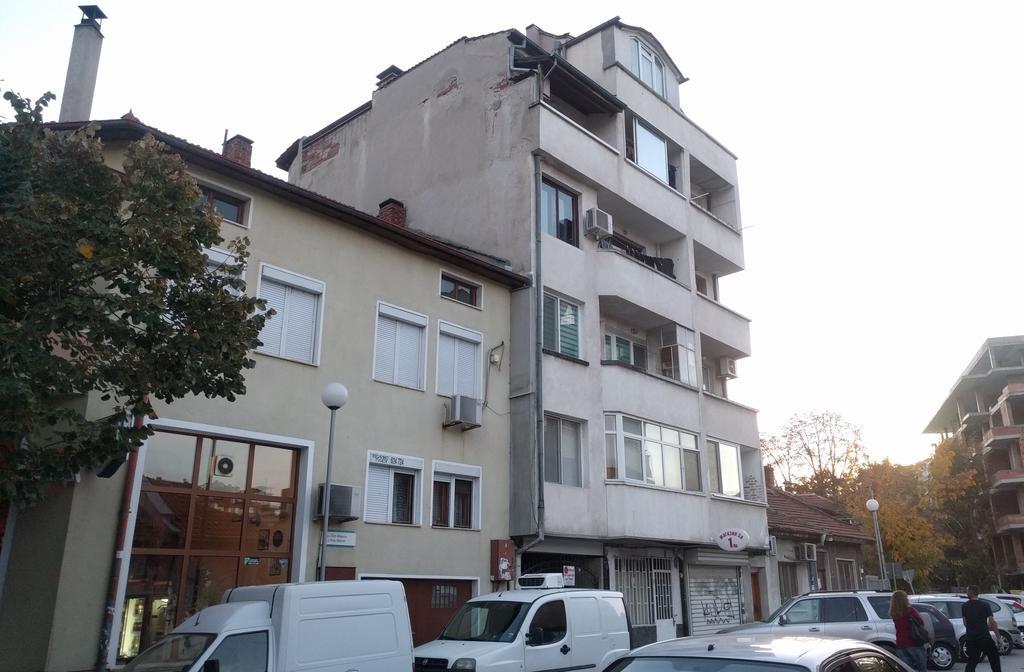 Modern Flat Near Downtown Plovdiv Apartment Exterior photo